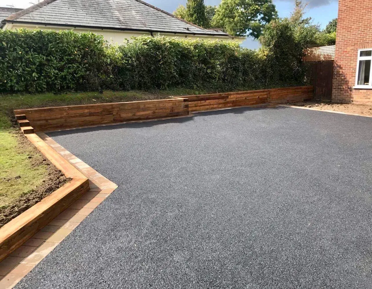 Permeable Tarmac vs Standard Tarmac: Which do you need?