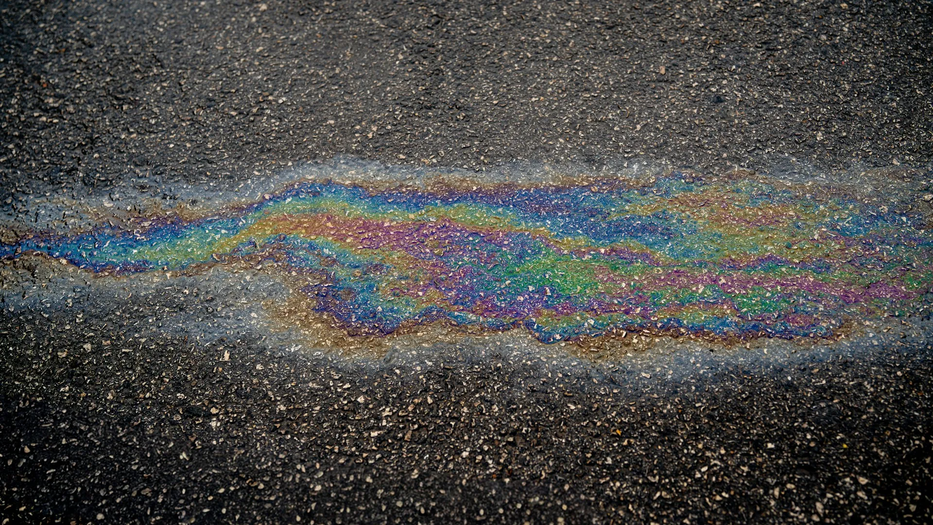 Oil or Fuel Spillage on a Tarmac Driveway: What Are Your Options?